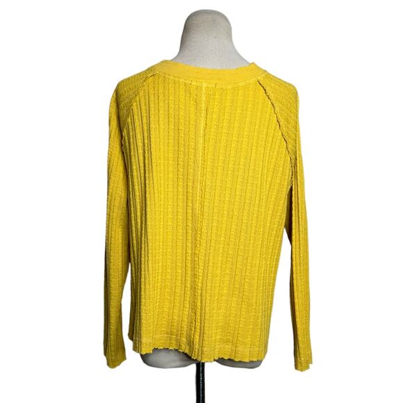 Very J  Mustard Yellow Crop Oversized Buttoned Cardigan size Small - Picture 2 of 10